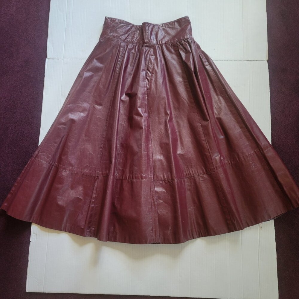 Guy Larouche Women's Wine Color, Soft Leather Faux like Skirt, Sz 15-16